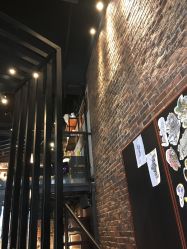 -鳌首刺青纹身 穿孔饰品店