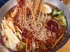 -亲昵春川鸡排(韩国美食街店)
