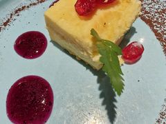 -米德维奇俄式西餐厅(西六道街店)