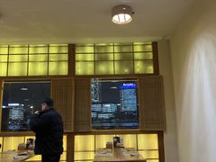-蟹家大院 · 独揽江景(滨江店)