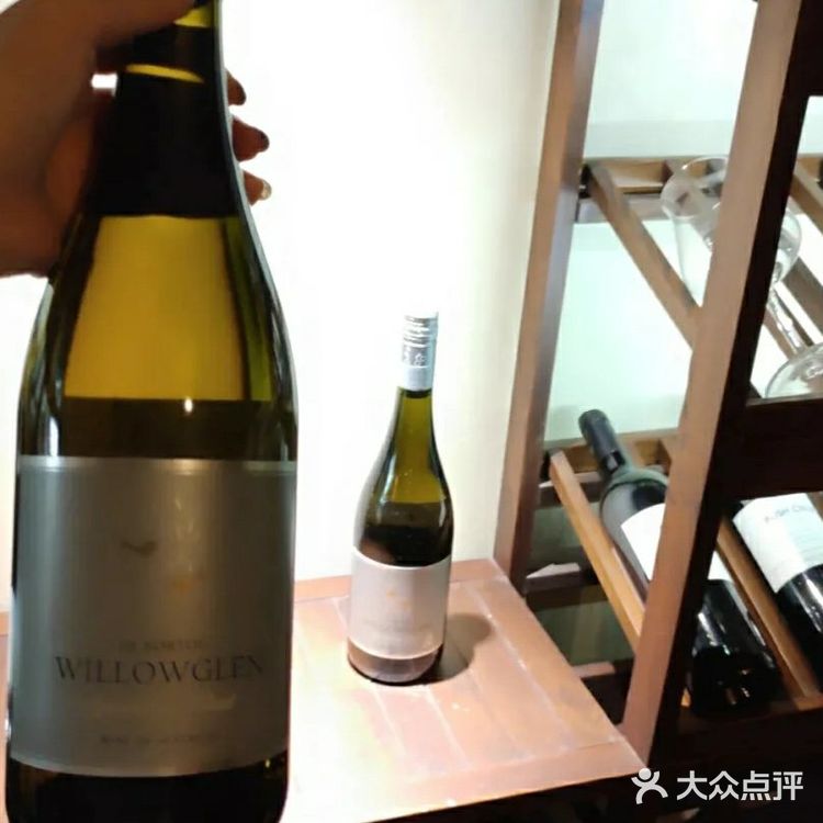 太平路上可通宵畅饮可乐桶的酒吧来咯！