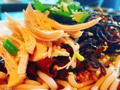 油鸡㙡凉米线-半山腰·云南菜(侨福芳草地店)