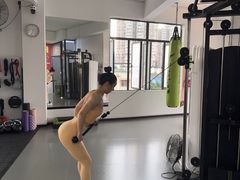-TOP健身私教工作室(侨香店)