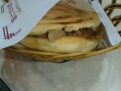肥瘦肉夹馍-陕味食族油泼面·小炒盖码面(双榆树店)