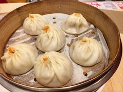 蟹黄鲜肉小笼包-小杨生煎(黄河路美食休闲街店)