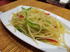 尖椒土豆丝-渝信川菜 · 川味家常菜(长安店)