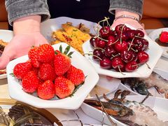 -雍容荟活帝王蟹活龙虾自助(苏宁旗舰店)