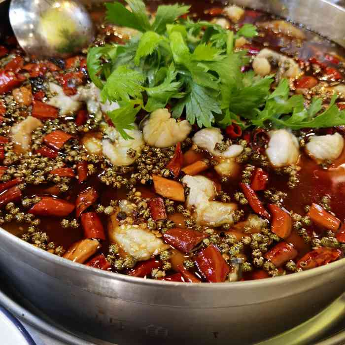 不二绝味鱼妙(丰庆路店)-"正宗的四川冷锅鱼,正宗是因为老板娘是个嫁.