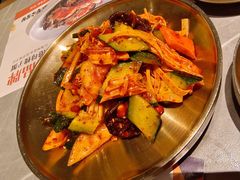 -草家酱蟹炭火烤肉店(珲春南路一店)