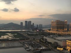 -影汇之星8字形摩天轮