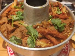 鲜烧虎皮鸡爪牛肉拼盘锅-李爆爆鲜烧牛肉馆(城市花园店)