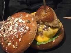 -HIGH FIVE哈福手工汉堡(桂林路店)