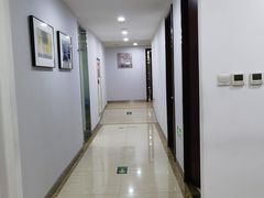 -瑞尔齿科(东方广场诊所)
