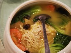 一品海鲜煲-江南村酒家