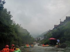 -虎啸峡漂流