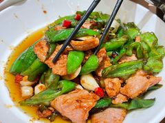 -吕氏疙瘩汤·新派鲁菜(芝罘万达店)