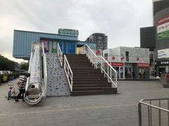 -资和信百货商场