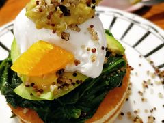 牛油果蘑菇菠菜水波蛋-AFS Cafe & Canteen(闽江二路店)