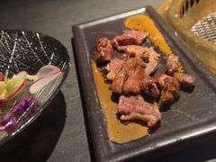 -铭牛烧肉·和牛海鲜自助(高新月牙湖店)