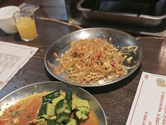 -后街佬·炭火鲜鱼杂(南城店)