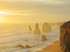 -12 Rocks Beach Bar Cafe