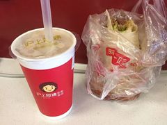 -沪上阿姨·精选茶饮(烟台万达广场店)