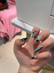 -丽心自助美甲美睫