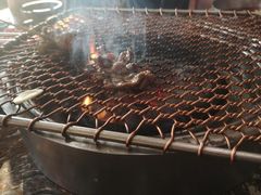 -啊美丽炭火烤肉(滑翔一店)