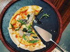 南法香肠什锦披萨-食间牛排(湖西路店)