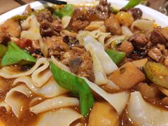 新疆大盘鸡-清真·玛丽亚新疆菜主题餐厅(浙江中路店)