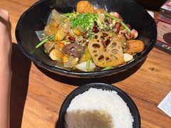 -万记麻辣烫国展总店