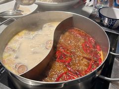 -尚尚仙·酸汤猪手·猪肚鸡火锅(华联万柳购物中心店)