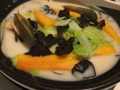 无油鱼汤煮时蔬-港丽餐厅(高德置地店)