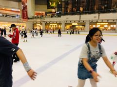 -冰纷万象滑冰场(深圳万象城店)