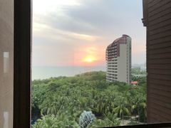 -三亚湾海居铂尔曼度假酒店