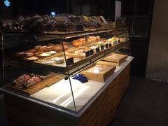 面包甜点陈列柜-多乐之日(华贸天地店)