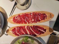 -左庭右院鲜牛肉火锅(金山万达店)