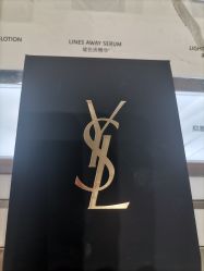 -YVESSAINTLAURENT