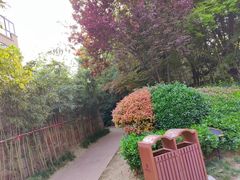 -红河谷晴天别墅轰趴馆
