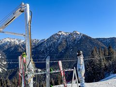 -丝绸之路山地度假区滑雪场