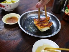 -黄阿姨锅贴大王(万航渡路店)