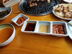 -唯成•韩国炭火烤肉 유성고기