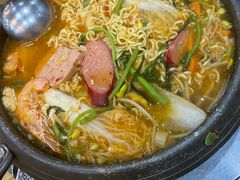 -牛信亭韩国料理·炭火烤肉(紫藤路店)