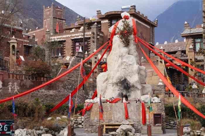 白石羌寨-"99位置:位于四川省阿坝藏族羌族自治州."-大众点评移动版