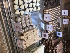 -VENCHI 闻绮(北京国贸商城店)