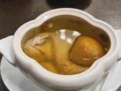 南北杏枇杷炖鹧鸪-广州文华东方酒店·江-由辉师傅主理