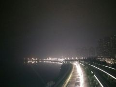 -南京眼步行桥