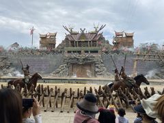 -七彩云南欢乐世界