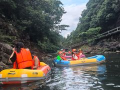 -安吉龙王山峡谷漂流