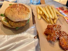 -必胜客(华邦银泰店)